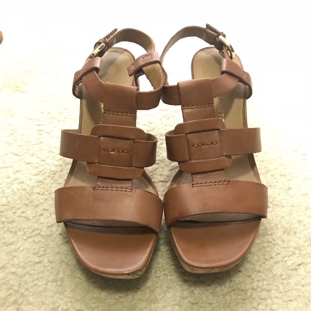 Brown Wedges